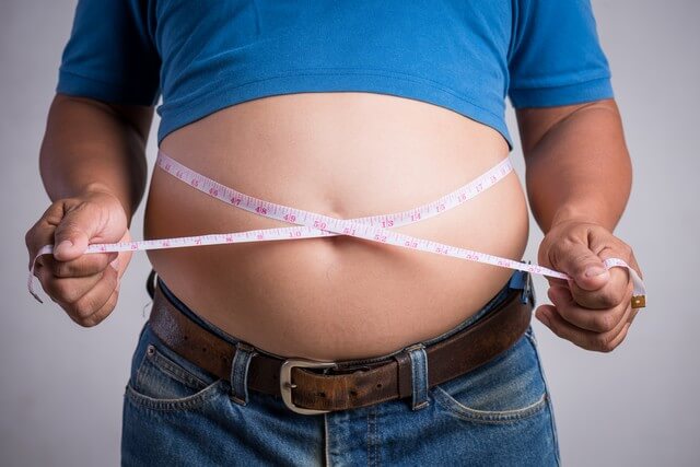 8 Simple tricks to Lose Belly Fat fast - How much should a man's waist size be?